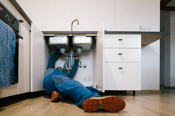 Professional Emergency Plumber technician working in Russellton, PA